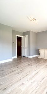 Valley Crescent, Wokingham Valley Crescent, Wokingham - Photo 3