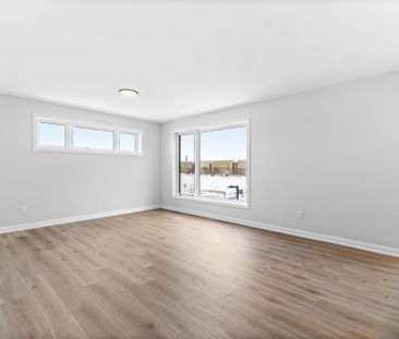 For Lease - 801 Glenroy Gilbert Drive Unit# 11, Barrhaven, Ontario - Photo 3