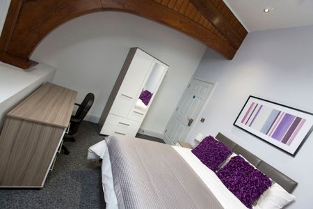 The Old County Hall - Studio 13 - Photo 5