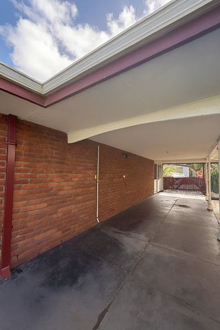 For Lease – 3 Bedroom Home in the Heart of Warwick - Photo 5