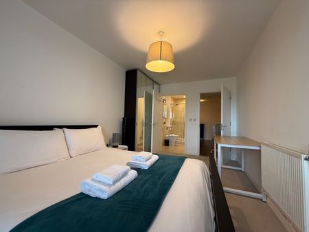 2 Bed Flat, Cranston Court, W12 - Photo 5