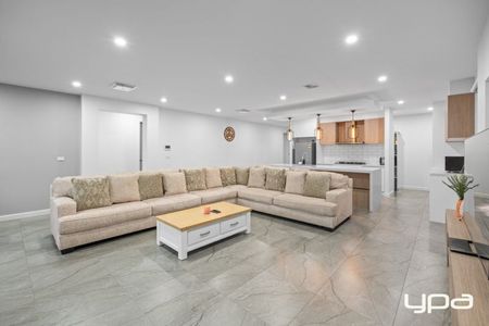 Stylish Family Living in Prime Kalkallo Location - Photo 3