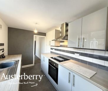 2 bedroom terraced house to rent - Photo 3