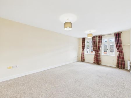 2 bedroom flat to rent - Photo 2