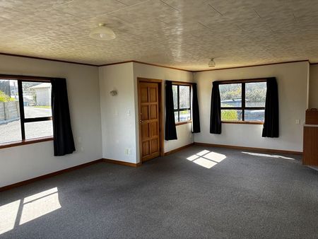 **Sunlit Sanctuary** - Photo 3