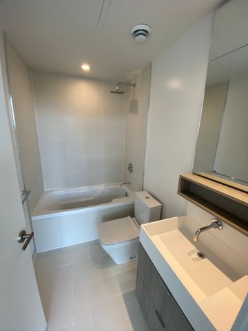 For Lease - 5 Soudan Avenue Unit# 1613, Toronto, Ontario - Photo 3