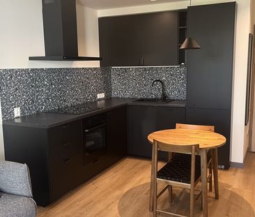 2-pokojowy apartament, balkon, miejsce parkingowe - Zdjęcie 1