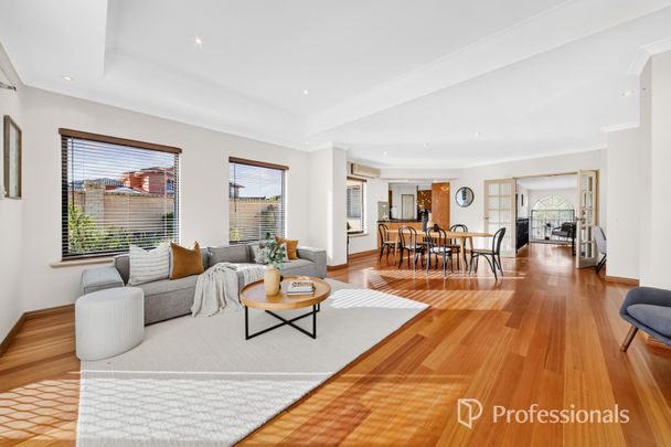 A Hidden Gem in the Prestigious St Andrews Estate - Photo 1