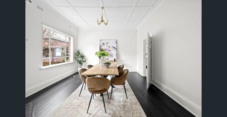 Open: Sat 6th Dec 3:25pm - 3:40pm & Wed 10th Dec 3pm - 3:15pm - Photo 3