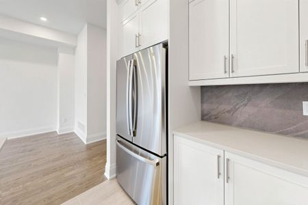 For Lease - 3320 Azam Way, Oakville, Ontario - Photo 3