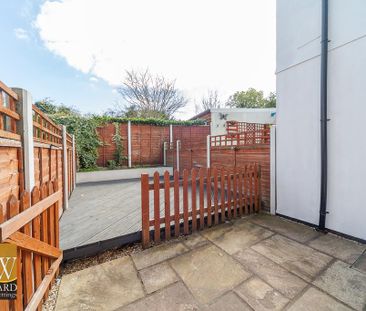 2 bedroom terraced house to rent - Photo 4