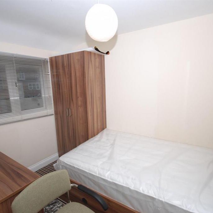 5 bedroom house to rent - Photo 1