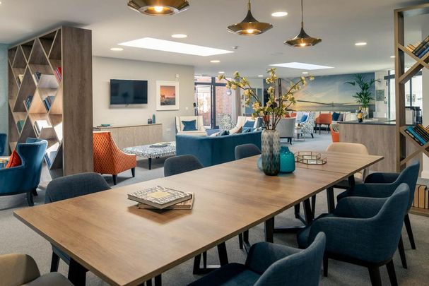 2 bedroom retirement property to rent - Photo 1