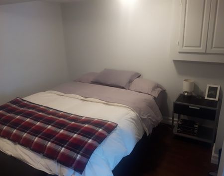 1 BR Main Floor Flat in Great Dartmouth Location! - Photo 5