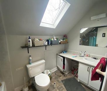 287 Albert St - 5 bed, 2 bath STUDENT HOME - Photo 2