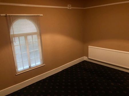 Room in a Shared House, Cambridge Road, IG3 - Photo 3