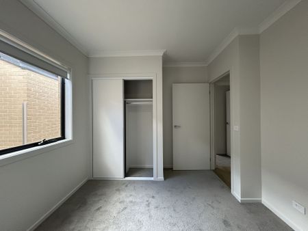 BRAND NEW FOUR BEDROOM HOME ! - Photo 3