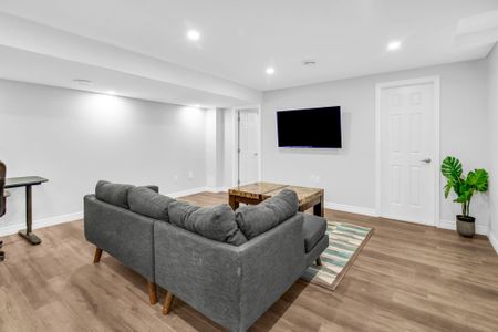 For Lease - 5463 Fudge Terrace Unit# Basement Apt, Mississauga, Ontario - Photo 3