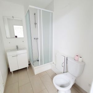 Location Appartement 1 pièce 25m² BOULOGNE SUR MER 62200 - Photo 2
