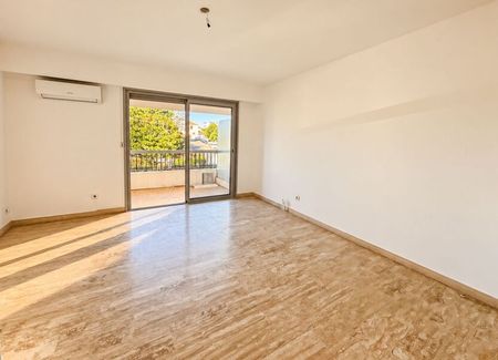 Appartement à louer 1 pièce • Antibes - Photo 2