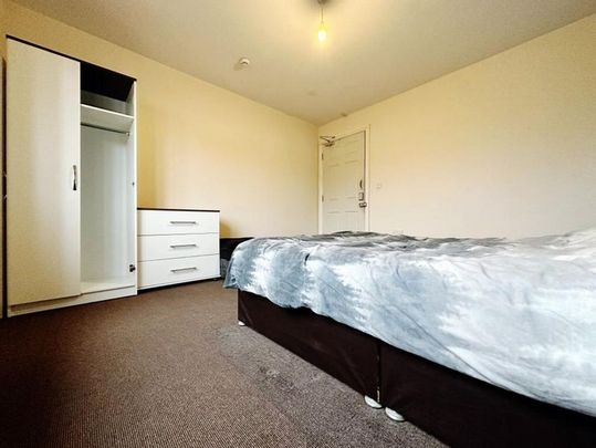 1 bedroom property to rent - Photo 1