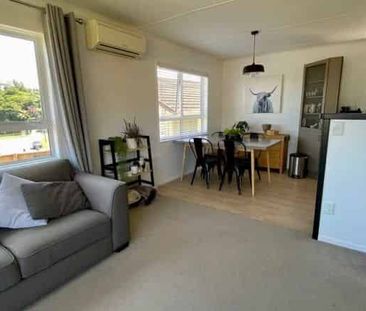 9 Invercargill Drive, Kelson - Photo 5