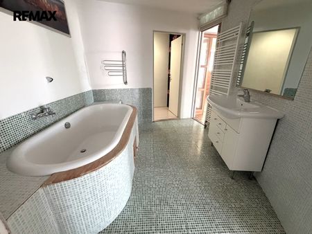 Pronájem bytu atypický v osobním vlastnictví 137 m², Kladno - Fotografie 2