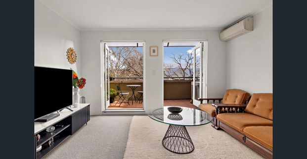 Tranquil Living In Harbourside Pocket One Street Back From The Water - Photo 1