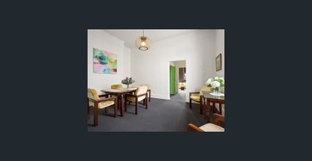 Perfect city pad - furnished - Photo 4