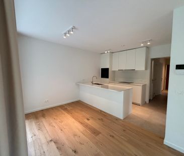 LUXUEUS NIEUWBOUWAPPARTEMENT MET SLAAPKAMER, BUREAU EN RUIM TERRAS - Photo 5