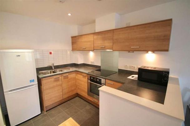 Admiralty Road, Portsmouth, PO1 - Photo 1