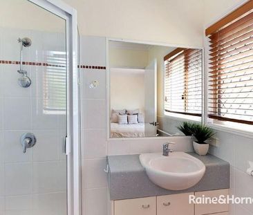 Fully Furnished Townhouse - Perfect for University - Photo 6