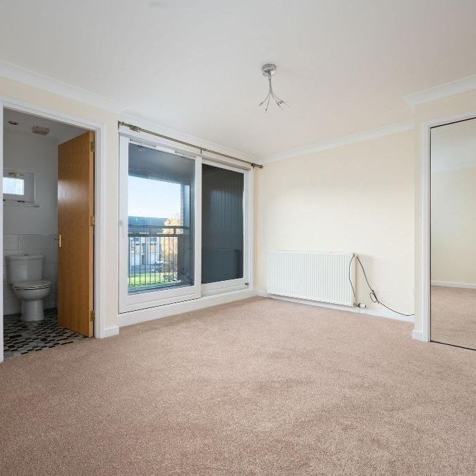 4 bedroom townhouse to rent - Photo 1