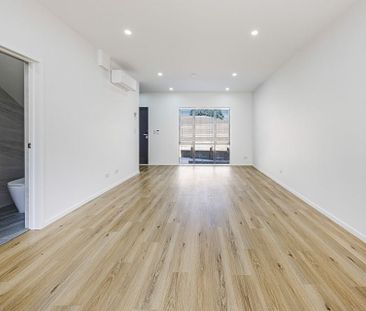Modern 3BR Apt - Prime Pakuranga! - Photo 3