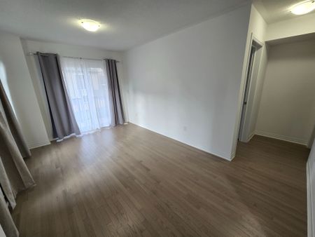 For Lease - 62 Morrison Crescent, Whitby, Ontario - Photo 2