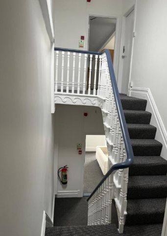 5 bedroom house of multiple occupation to rent - Photo 4