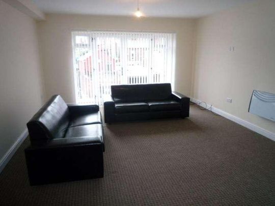 3 bedroom apartment to rent - Photo 1