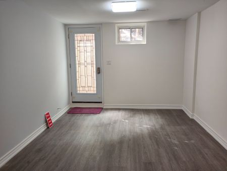 For Lease - 14 Summerfeldt Crescent, Markham, Ontario - Photo 4