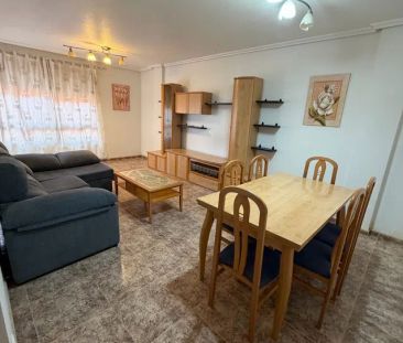 Alquiler de piso en Calle Diego Montesinos, 3 - Photo 2