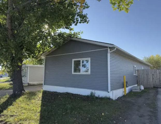 Mobile Home for Sale or Rent to Own | 173 Grenfell Crescent, Fort McMurray - Photo 1