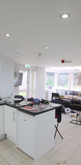 10 bedroom terraced house to rent - Photo 2