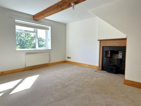 2 bedroom semi-detached house to rent - Photo 2
