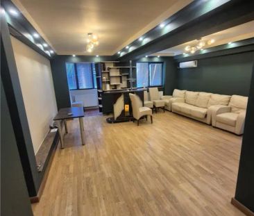 Inchiriere apartament cu 4 camere zona Republicii - Photo 3