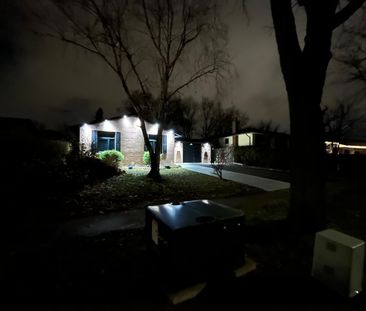 For Lease - 7043 Bonnie Street Unit# UPPERS - Exclude Basement, Nia... - Photo 6