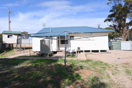 2 Alma Street, Port Augusta - Photo 5