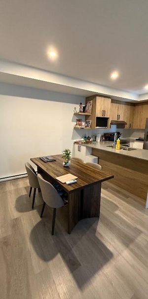 🏡 Grand 5 ½ moderne 2ème étage– Cession de bail | Sainte-Foy **Rabais** Loyer initial 2075$, loyer après rabais à 1906$ - Photo 1