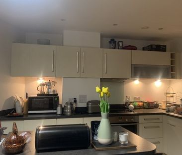 Room in a Shared Flat, Watermans Place, LS1 - Photo 2