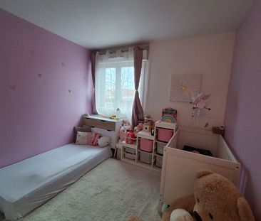 Location Appartement 5 pièces 89m² - Photo 2