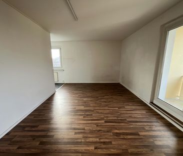Gemütlichkeit trifft Sonne – schöne Wohnung mit Balkon - Photo 1