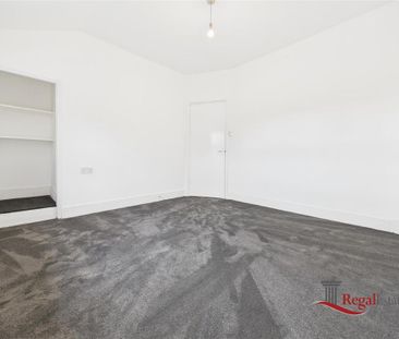 4 bedroom terraced house to rent - Photo 4